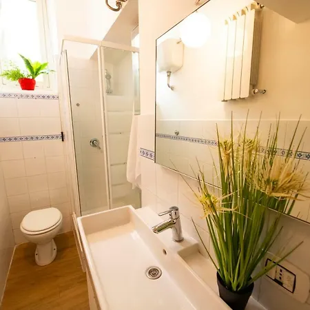 Tiberim Trastevere 10 Apartman *
