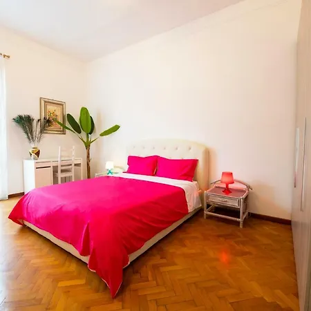 Tiberim Trastevere 10 * Roma